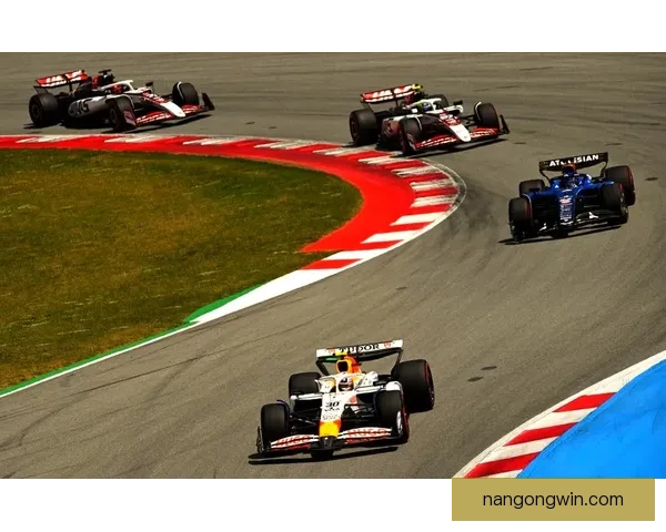 F1赛季冲刺阶段竞争激烈 车队与车手面临关键决战